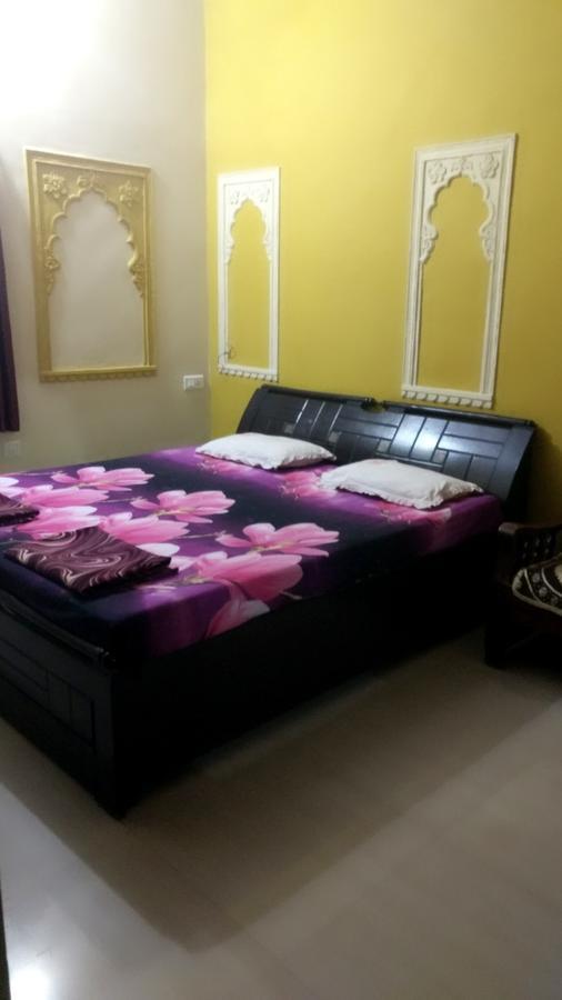 Shivam Tourist Guest House Бунди Экстерьер фото