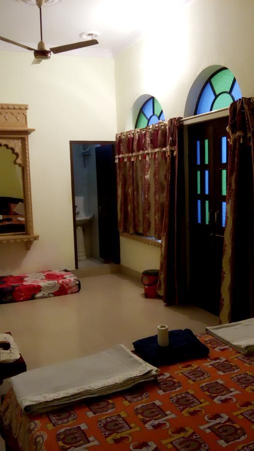 Shivam Tourist Guest House Бунди Экстерьер фото