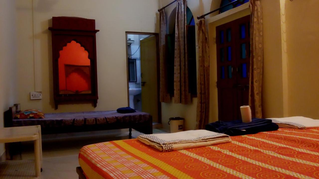 Shivam Tourist Guest House Бунди Экстерьер фото