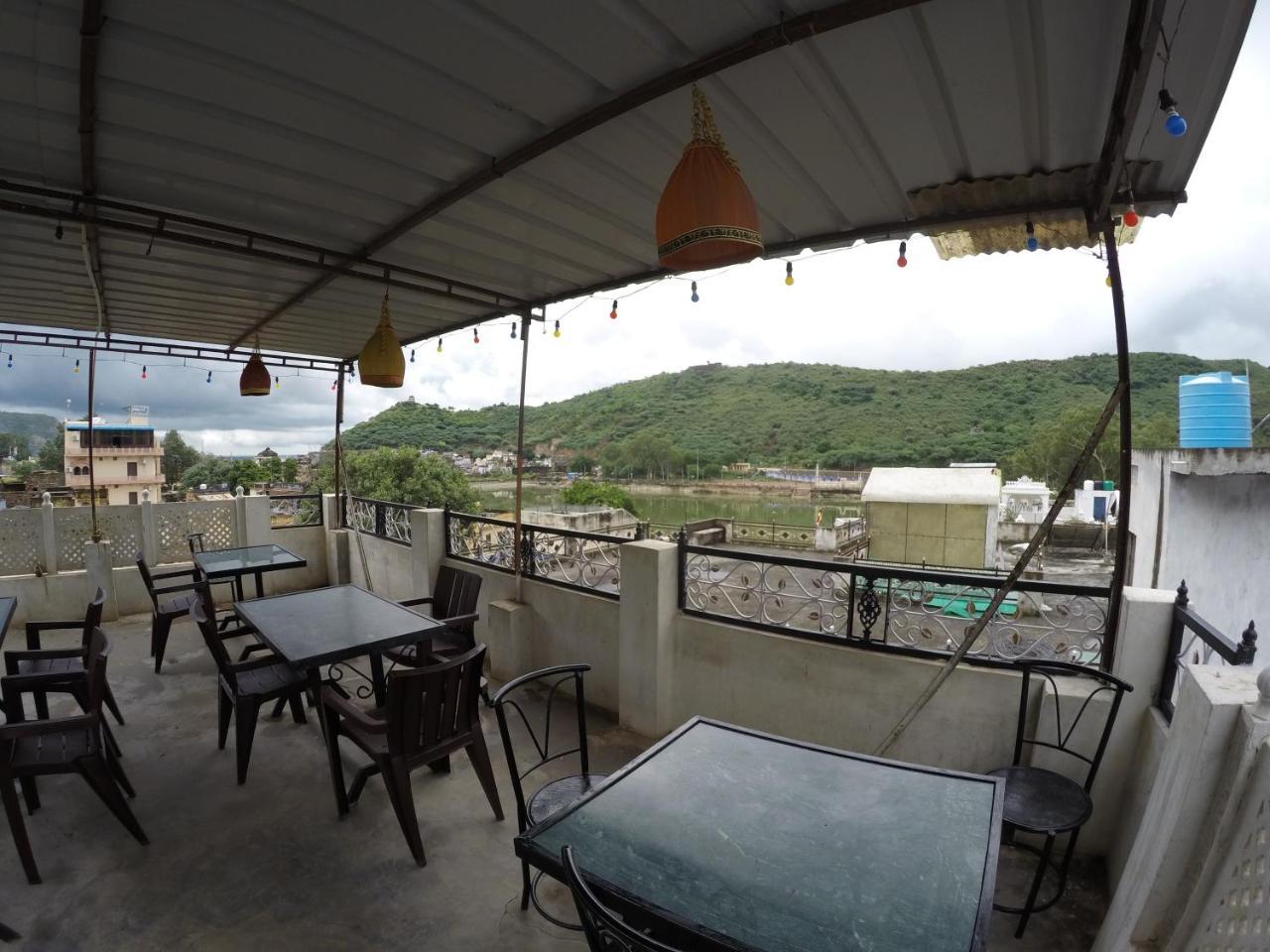 Shivam Tourist Guest House Бунди Экстерьер фото