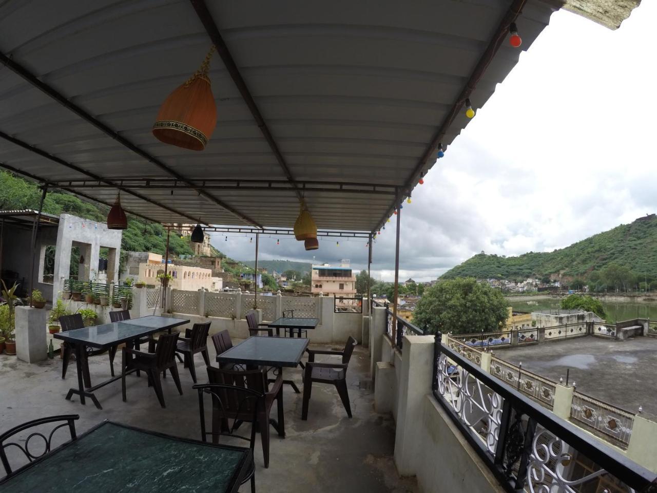 Shivam Tourist Guest House Бунди Экстерьер фото